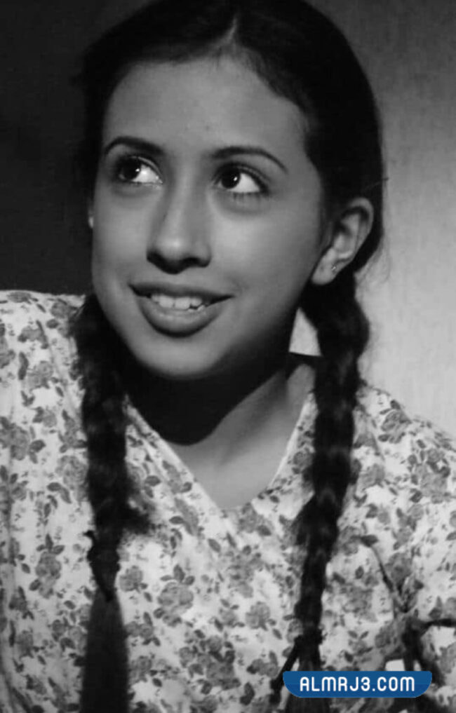 فرح الهادي قبل عمليات التجميل