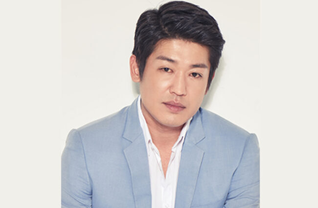 هيو سونغ تي بطل مسلسل لعبة الحبار