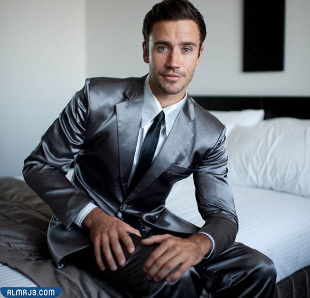 بذلة النوم الرسمية