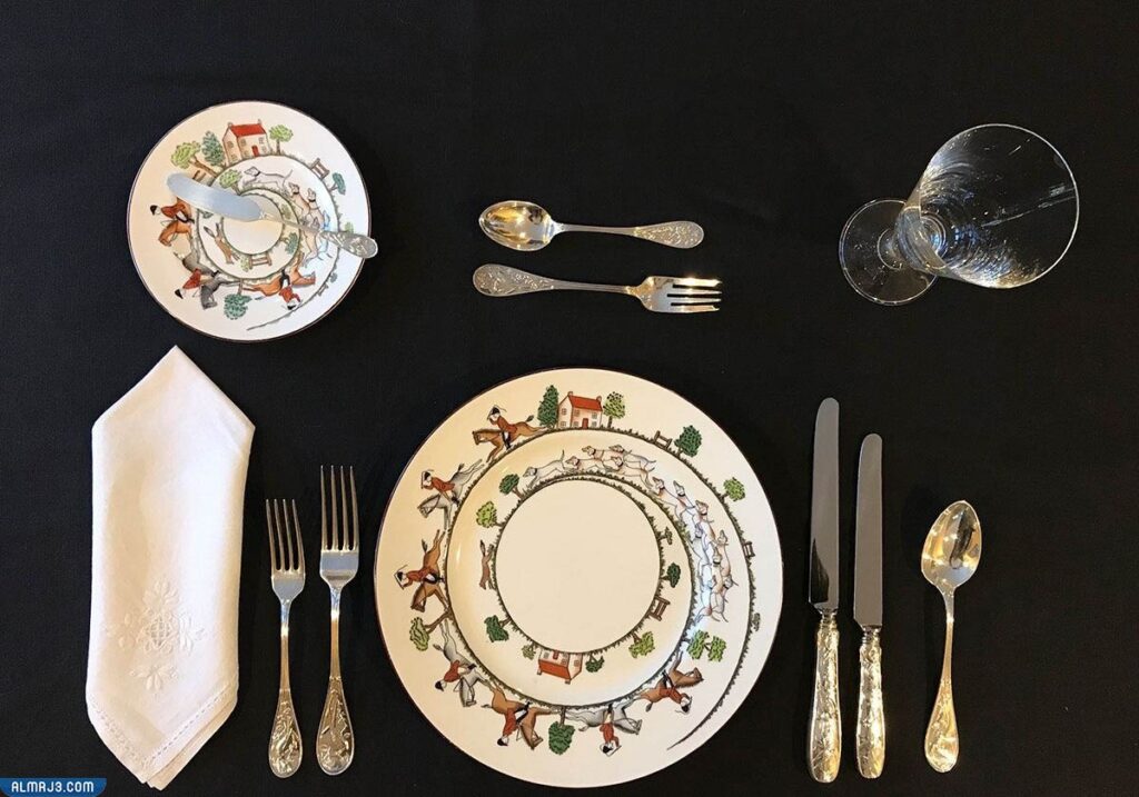 اتيكيت ترتيب طاولة الطعام بالصور
