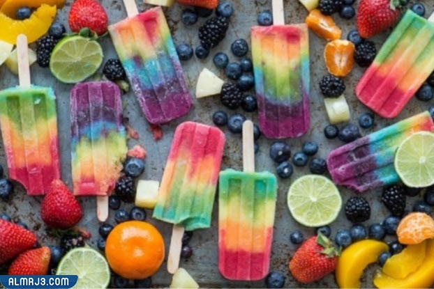 تقديم مثلجات الفواكه