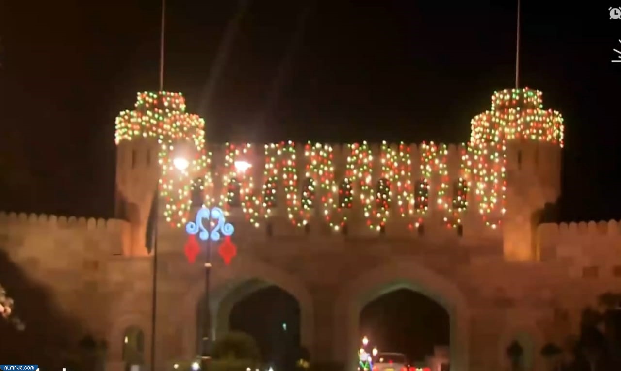 زينة العيد الوطني العماني على المباني