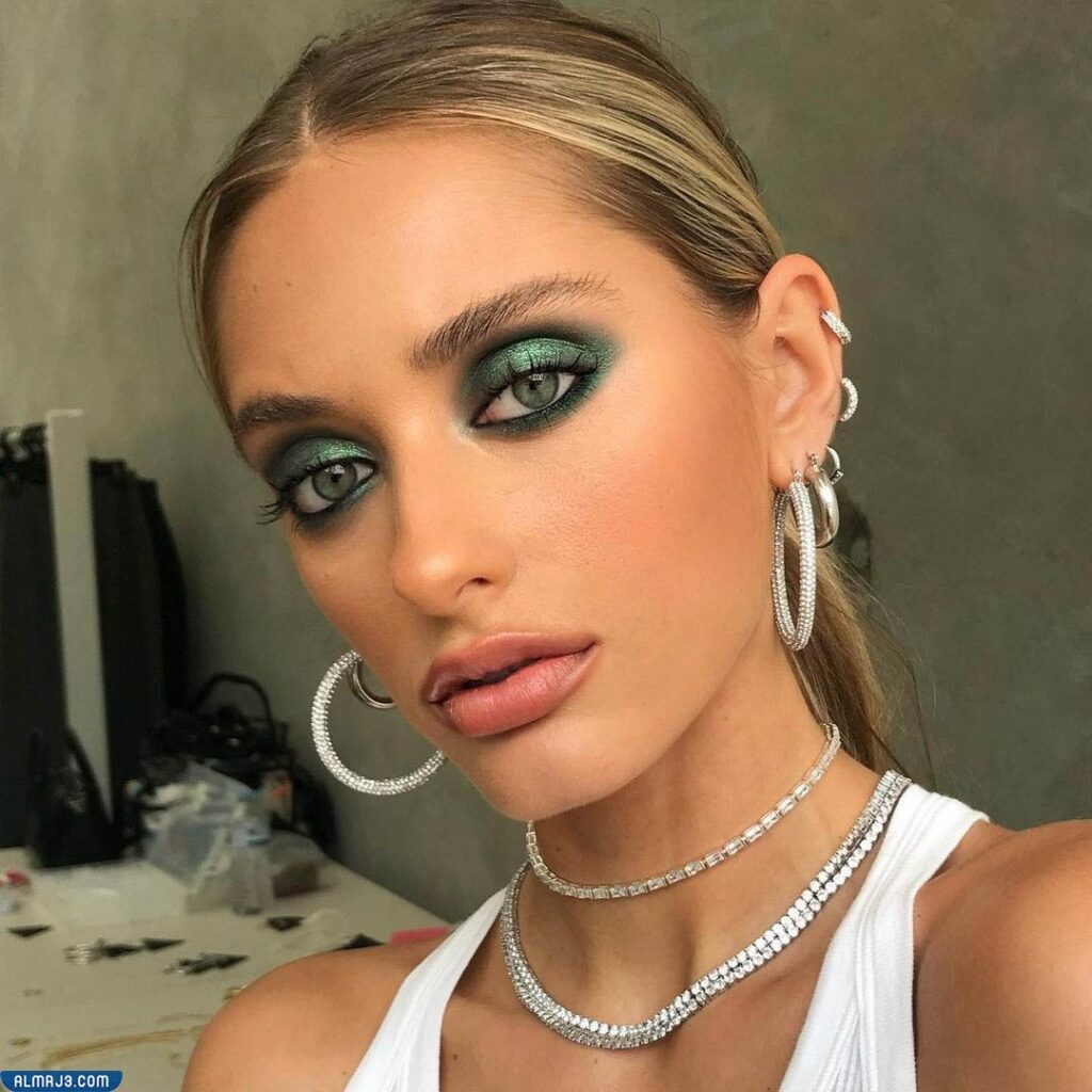  أحدث إطلالات مكياج العيون في الشتاء