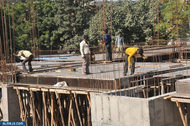 صب السقف الخرساني