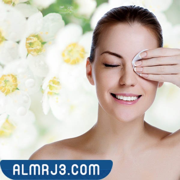 طريقة ازالة مكياج العين