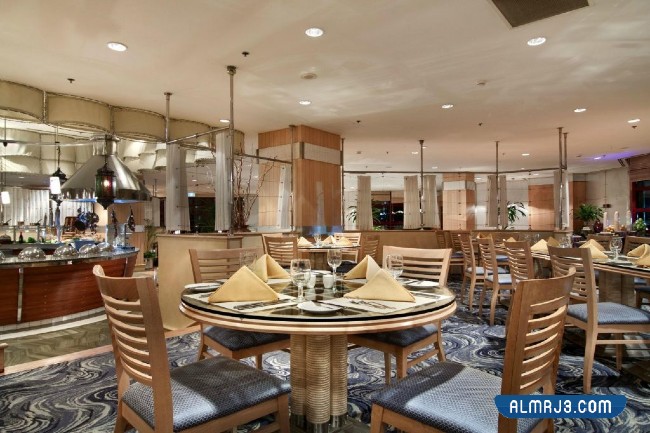 مطعم السفينة Al Safina