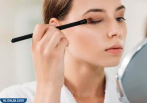 وضع ظلال العيون