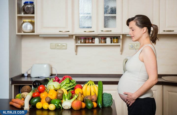 الفاكهة التي تمنعها الحوامل في الأشهر الأولى