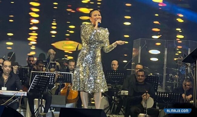صور إطلالة الفنانة شيرين صلعاء في أبو ظبي