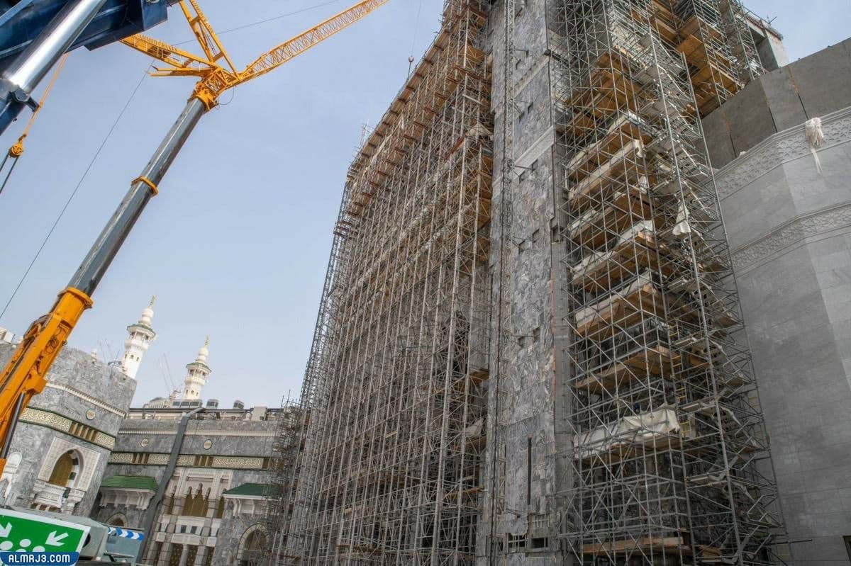 صور عن تطوير ساحات وأروقة الحرمين الشريفين