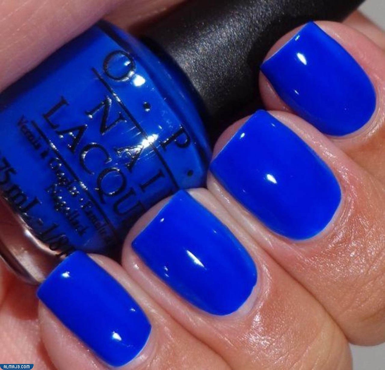 دلالة اللون الأزرق