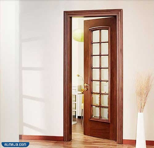 الأبواب المدعمة بمربعات الزجاج