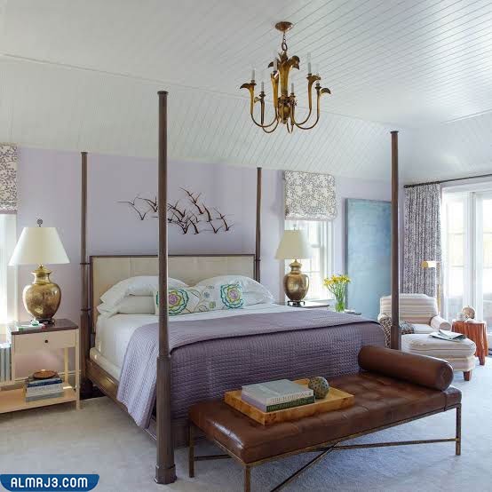 دهان غرفة نوم بلون فاتح وعصري
