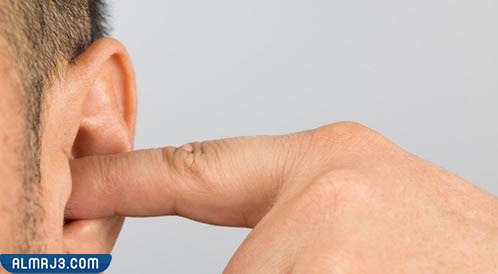 كيفية إزالة الشمع والأوساخ من الأذن