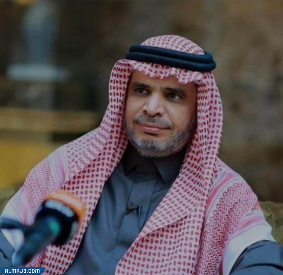 كم عمر احمد العيسى وزير التربية والتعليم؟