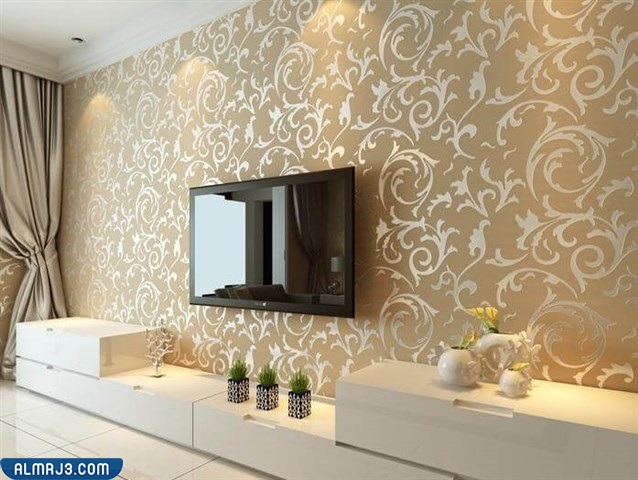 تغطية عيوب الجدران بورق الحائط