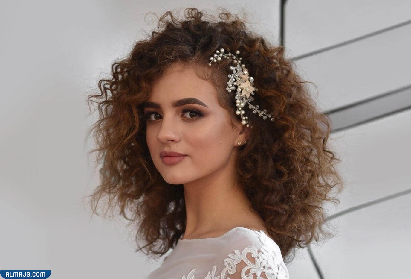 تسريحات الشعر المموج