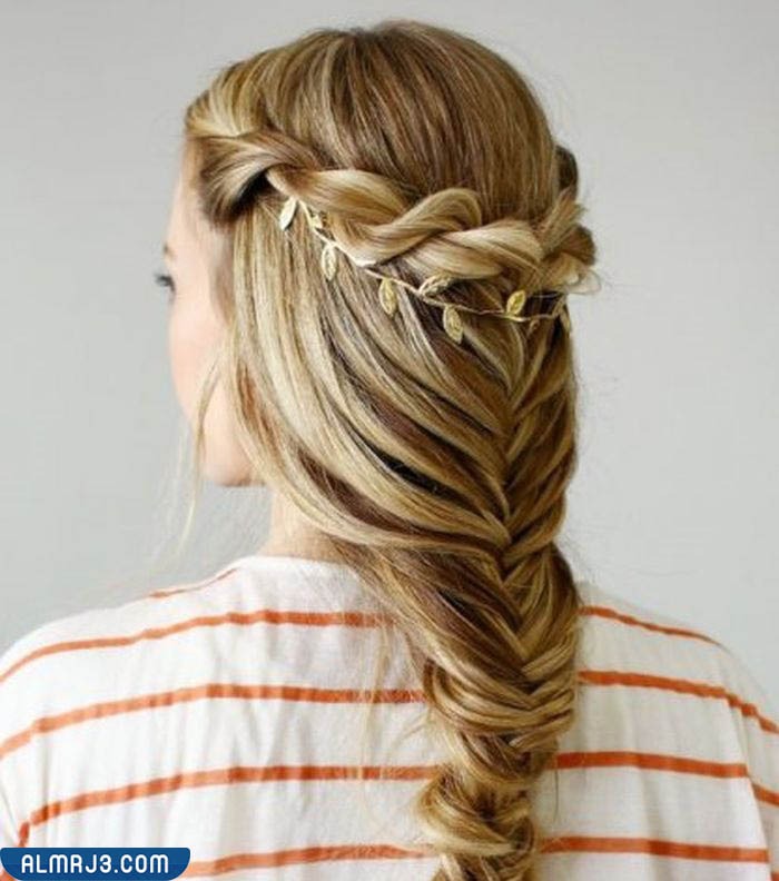 تسريحة الضفيرة الخلفية