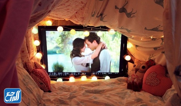 ركن مشاهدة الأفلام في غرفة النوم