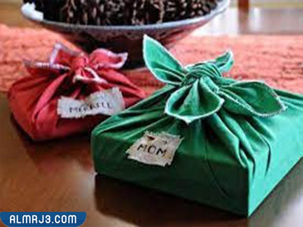 تغليف هدايا بالقماش على الطريقة اليابانية