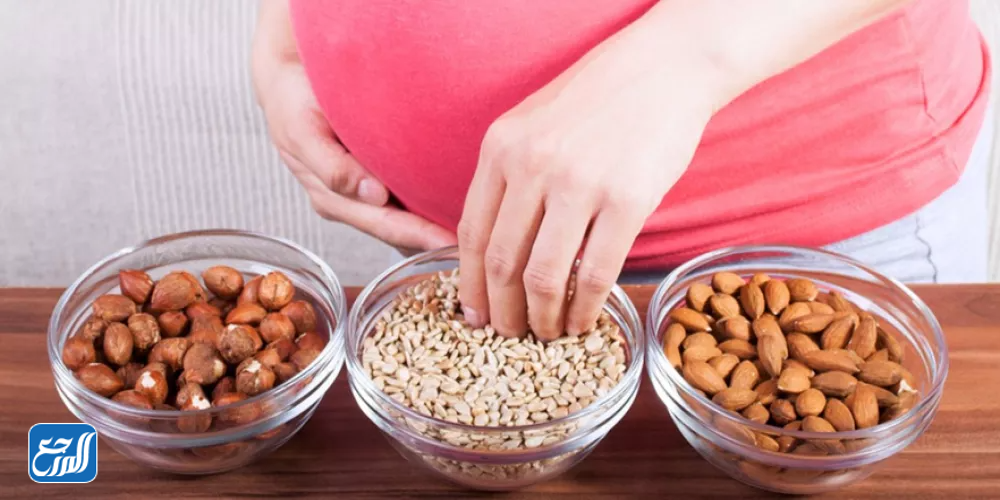 مخاطر وأضرار المكسرات