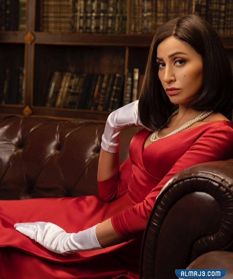 من هي دينا الشربيني