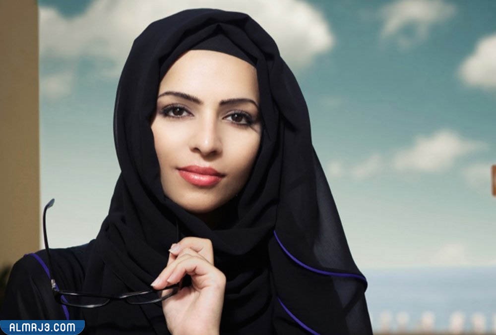 من هي لبنى الخميس ويكيبيديا