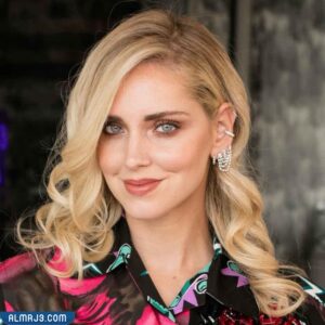 موجات خلف الأذن