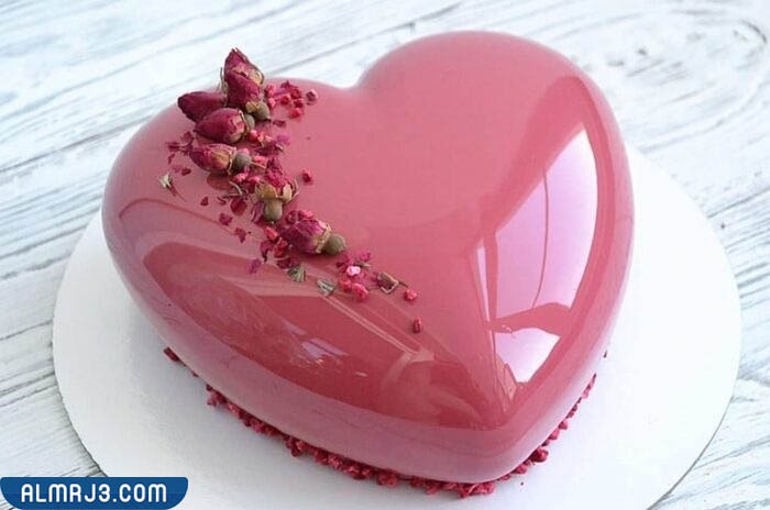 قوالب كعكة عيد الحب على شكل قلب
