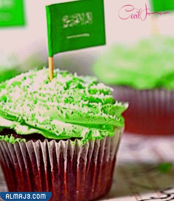 طريقة صنع كب كيك ليوم التأسيس السعودي بالمنزل