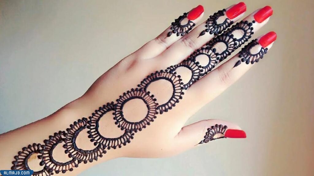 صور حناء حديث لليد 2022