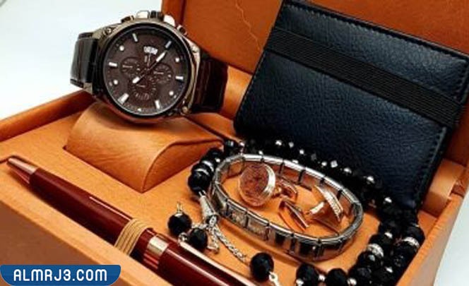 هدايا عيد الحب للمخطوبين للرجال