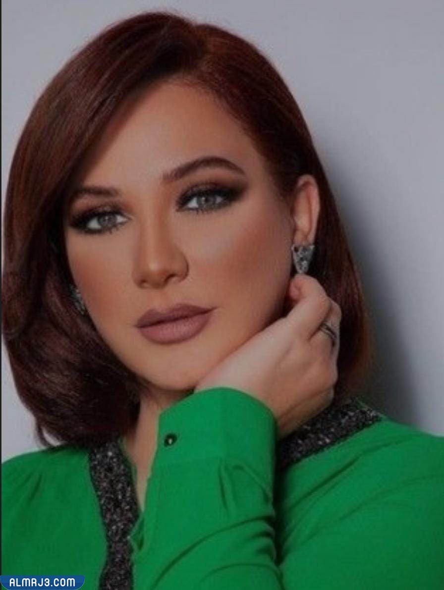 الفنانة سلاف فواخرجي