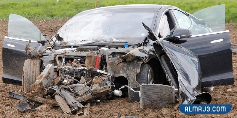 حلم رؤية سيارتي مصدومة في المنام