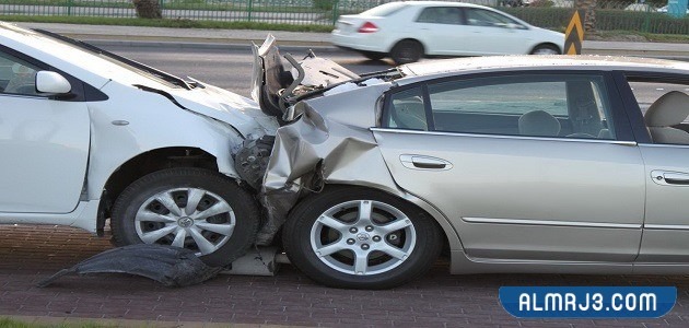 رؤية سيارتي مصدومة في المنام