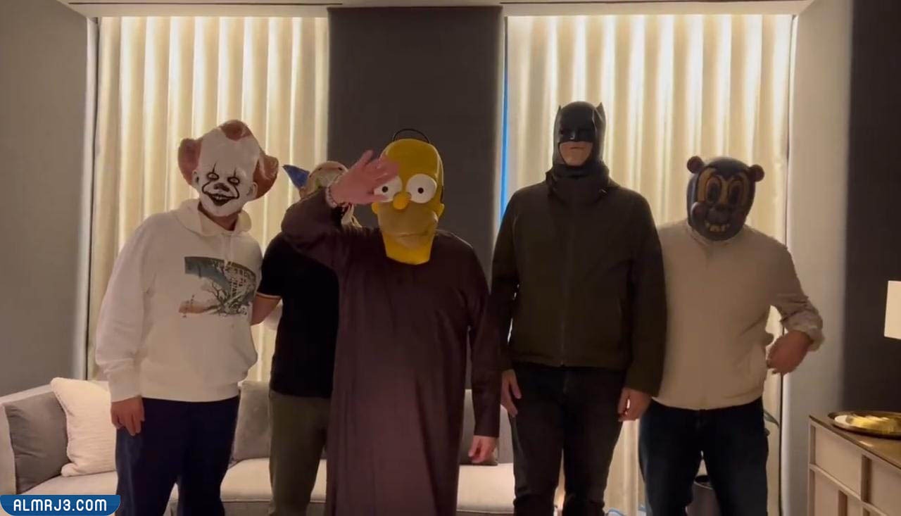 سبب ارتداء تركي ال الشيخ زي تنكري سمبسون