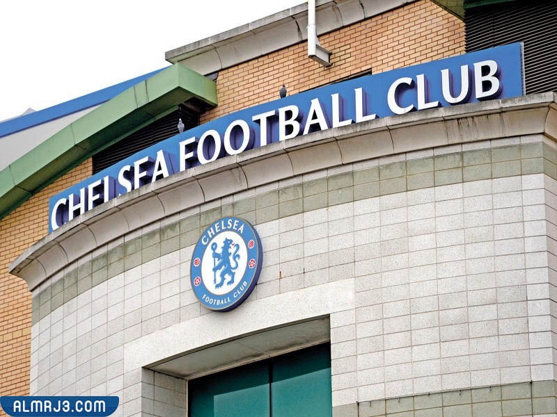 سبب تجميد أموال نادي تشيلسي في البنوك