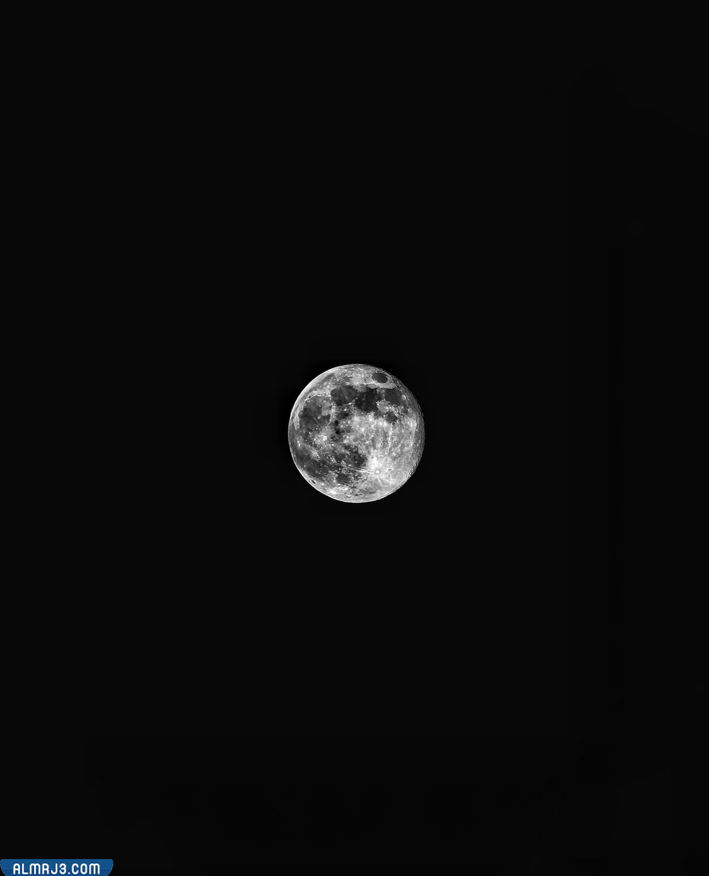 صور خلفيات روعة للقمر أبيض وأسود