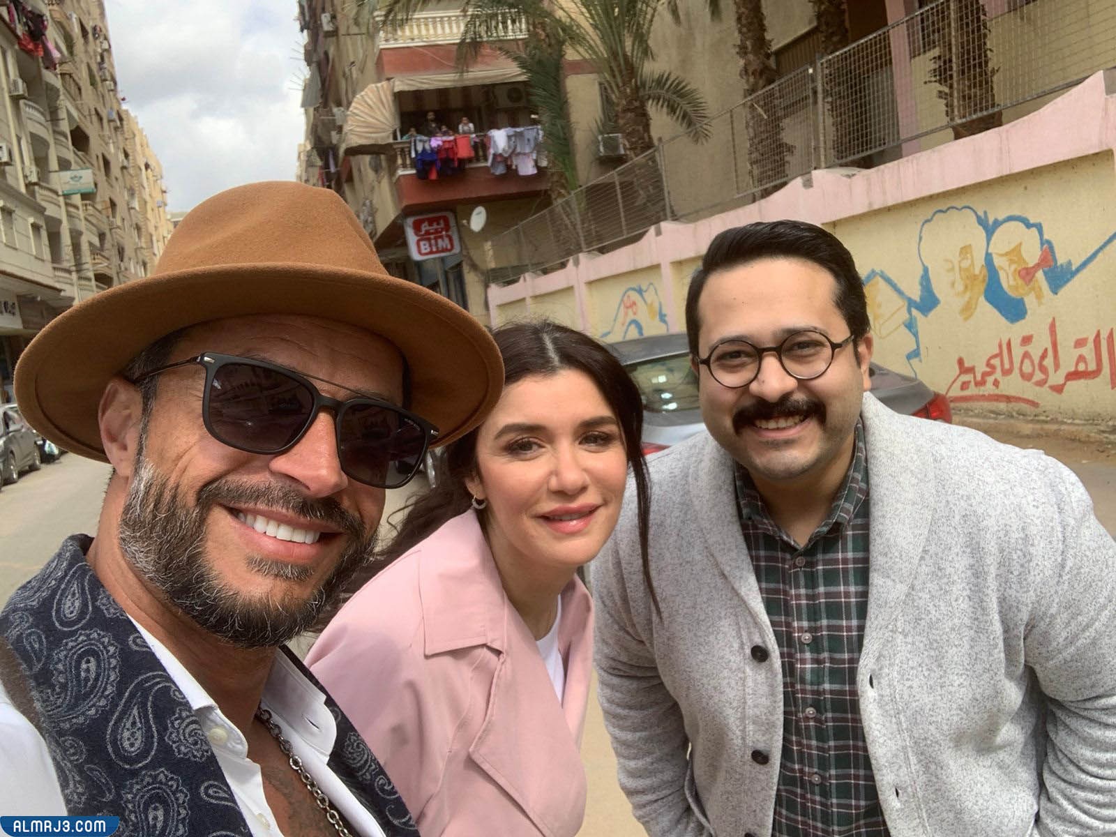 صور كواليس احلام سعيدة