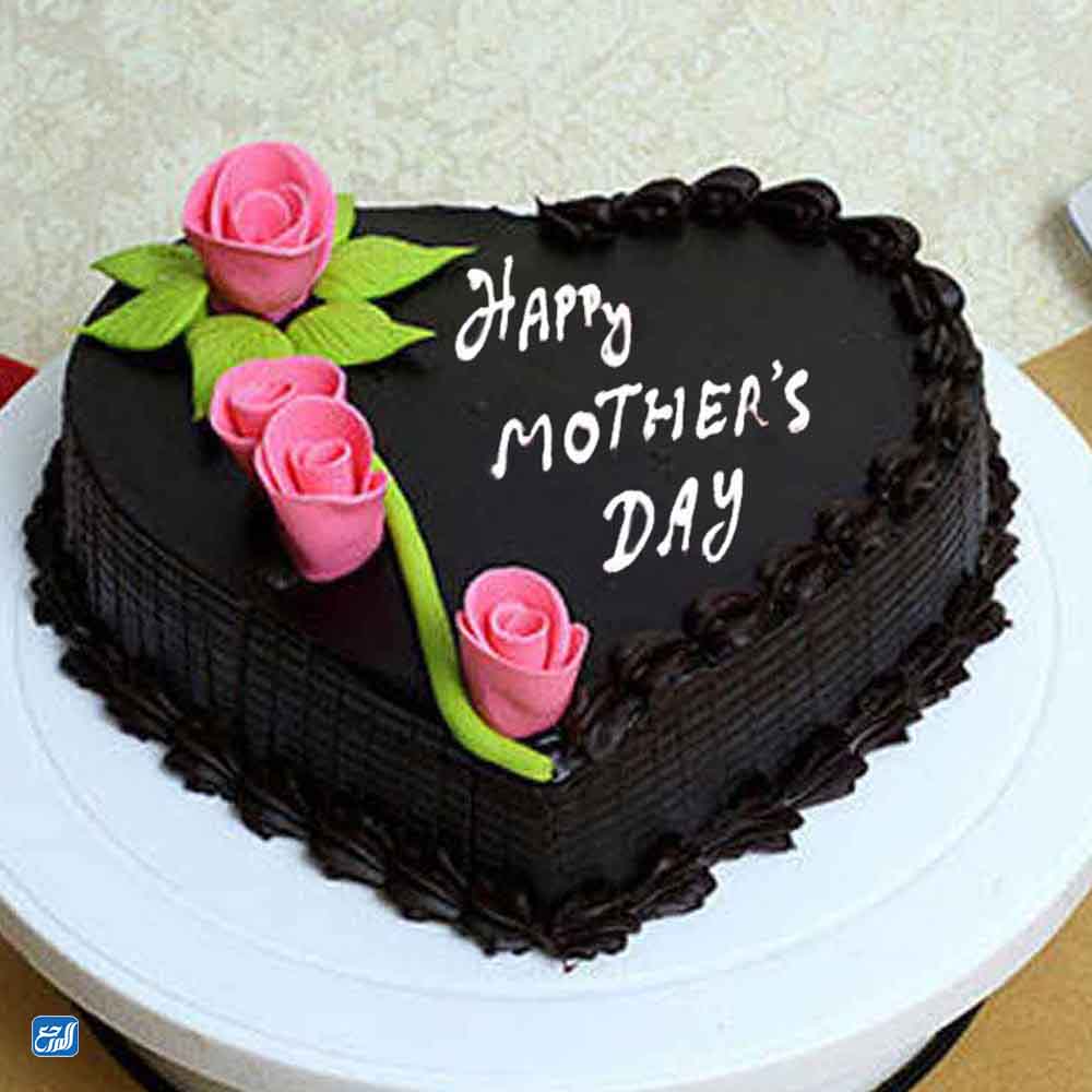 صور كيكة عيد الأم بالشوكولاتة
