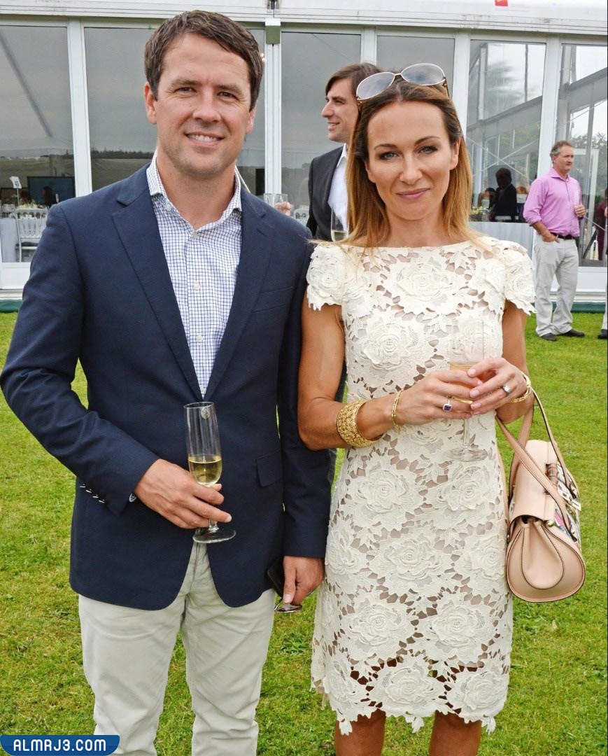 من هي زوجة مايكل اوين