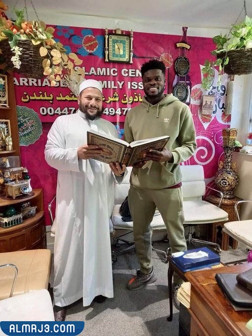 هل توماس بارتي مسلم 