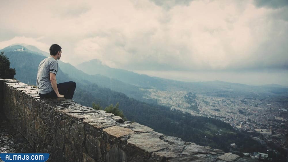 سببب الشعور بالوحدة بالرغم من وجود الناس