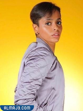 الممثلة نوف السلطان بدور منى