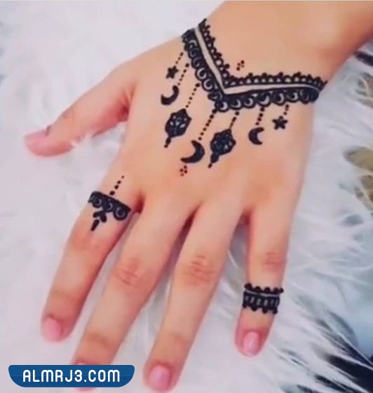 صور نقشات حناء رمضانية 2021