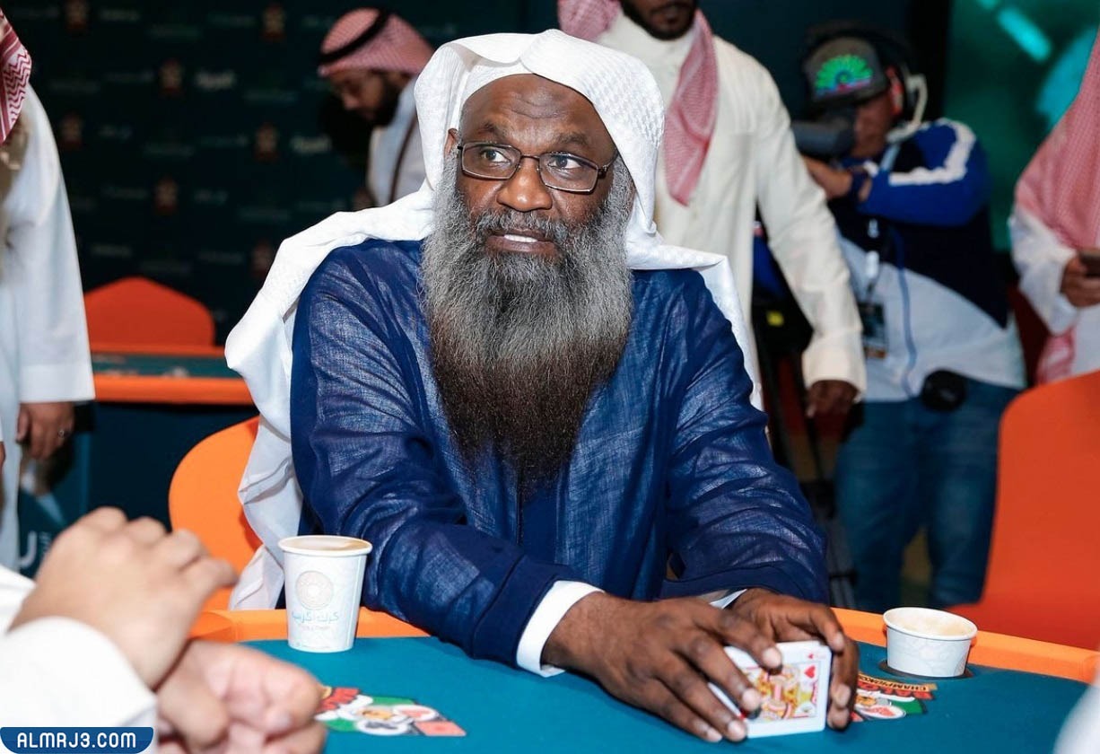 عادل الكلباني السيرة الذاتية