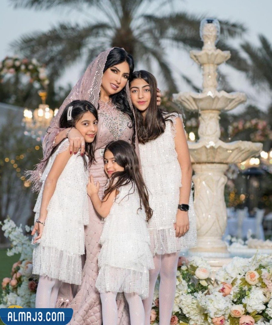 كم عمر زينب العسكري