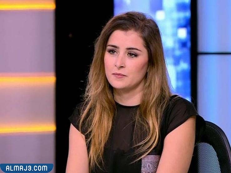 من هي عائشة بن أحمد ويكيبيديا