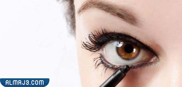 هل يجوز وضع المرأة للكحل في نهار رمضان؟