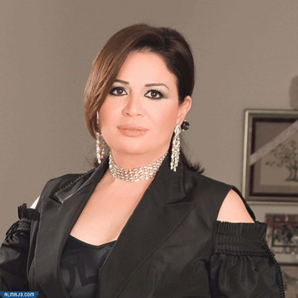 كم عمر الهام شاهين؟
